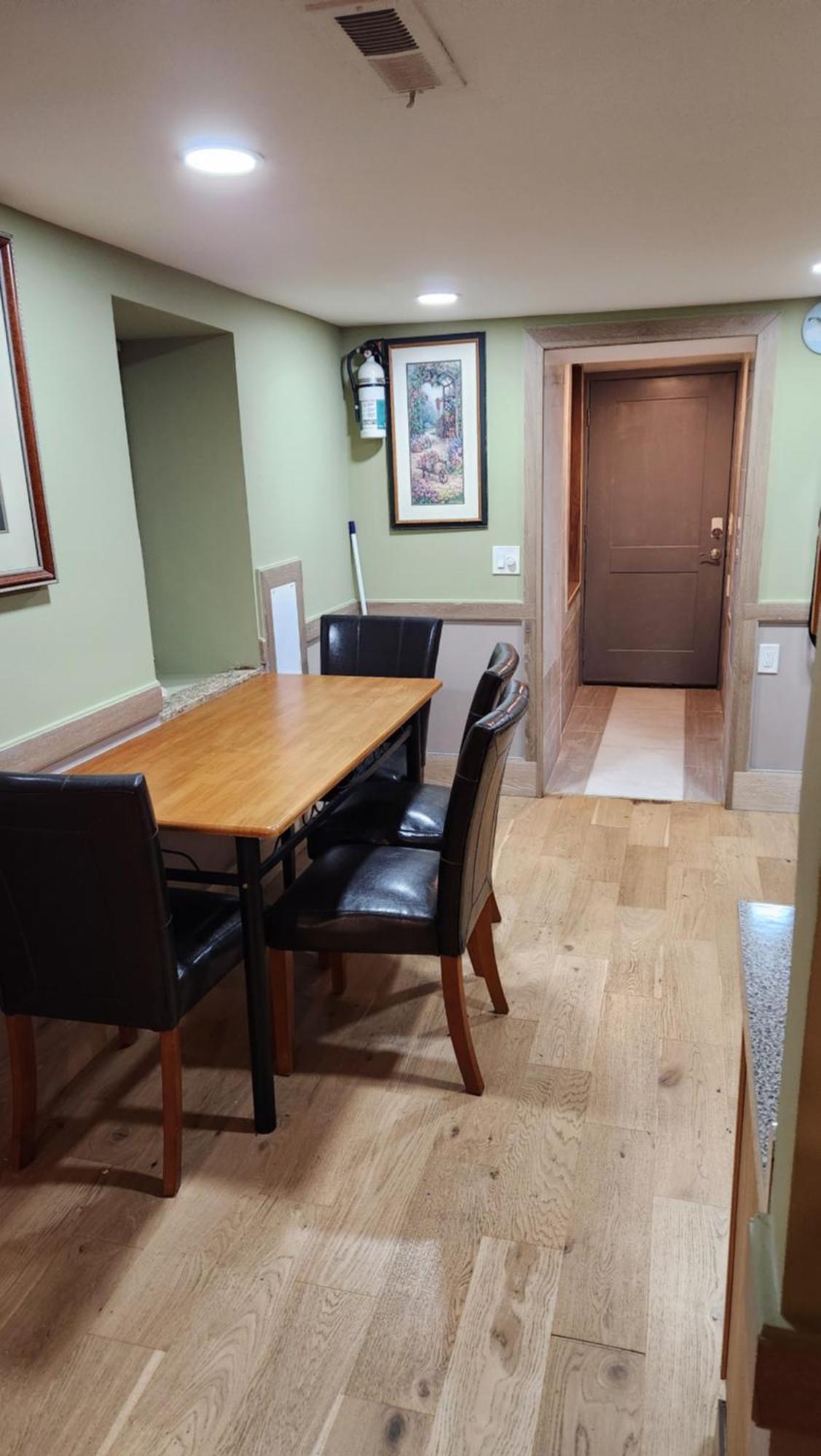 Two Bedroom Few Blocks From The Beach And Tropicana Casino Atlantic City Exterior photo